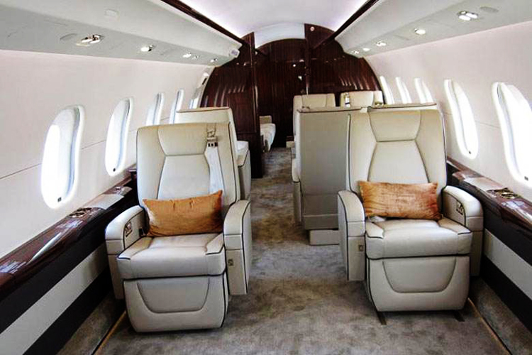 　　公务机包机：专属定制，满足您个性化出行需求